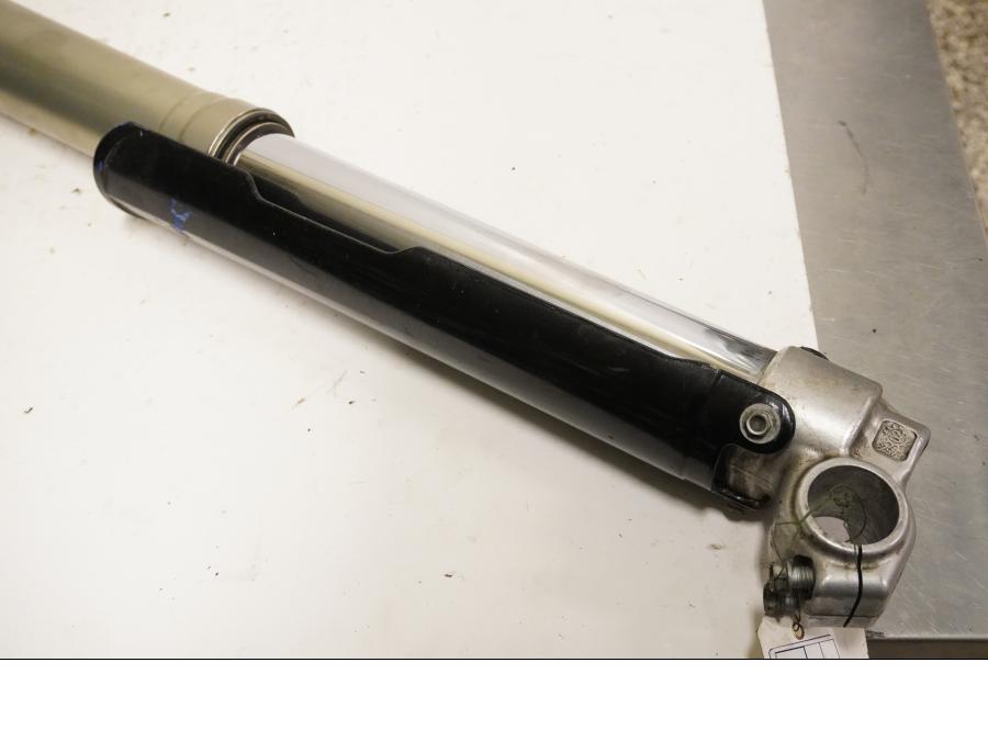 Baksidan på Gaffelben från en Husaberg FS 650 E -2008 motorcykel.