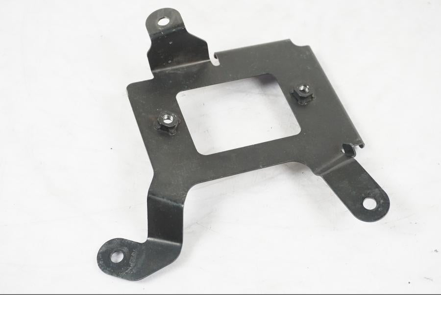 Framsidan på Likriktare från en Kawasaki ZX-6R -2011 motorcykel.