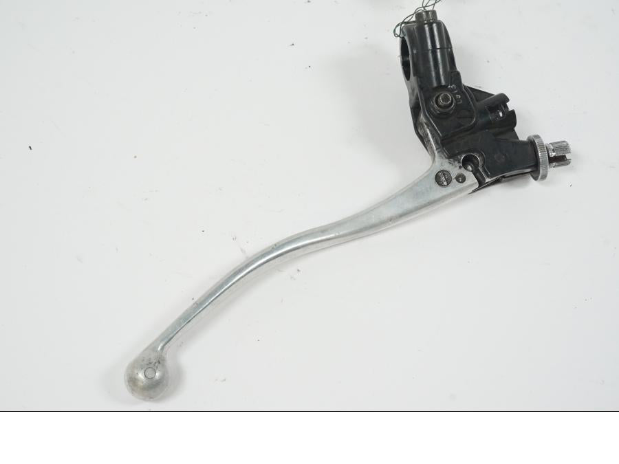 Vänster sida på Kopplingsgrepp från en Triumph TT 600 -2001 motorcykel.