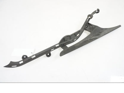 Höger sida på Remskydd från en BMW F 650 CS -2002 motorcykel.