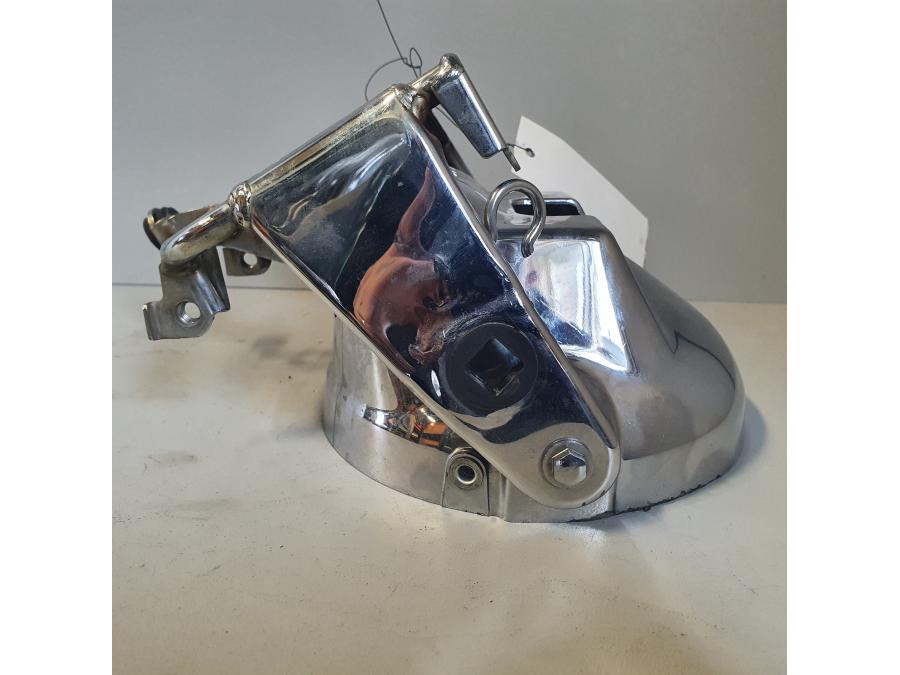 Framsidan på Strålkastarhus från en Yamaha XV 400 -1983 motorcykel.