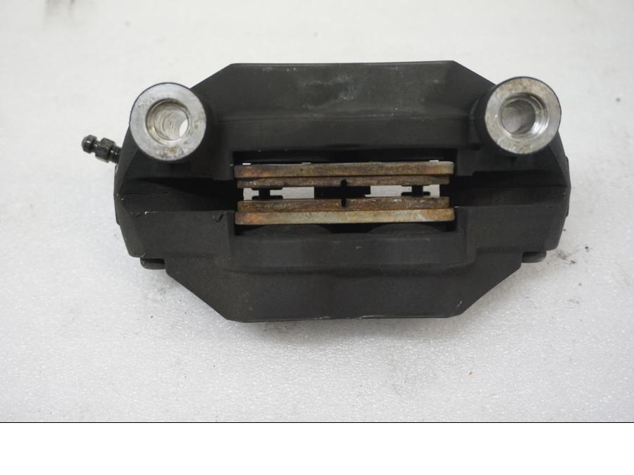 Snett uppifrån på Bromsok från en Suzuki GSX-R 1000 -2007 motorcykel.