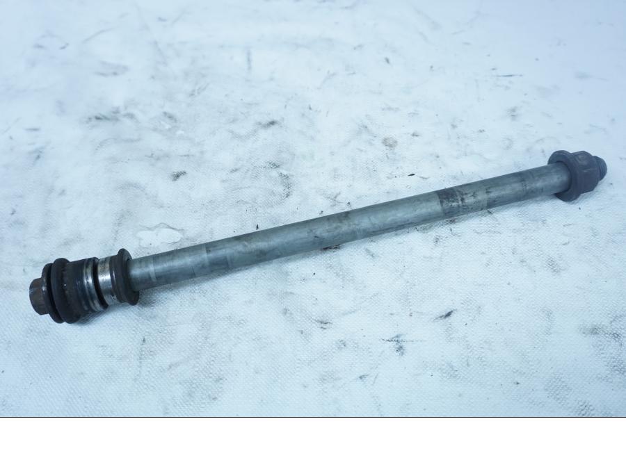 Framsidan på Axel från en Honda XL 600 V -1994 motorcykel.