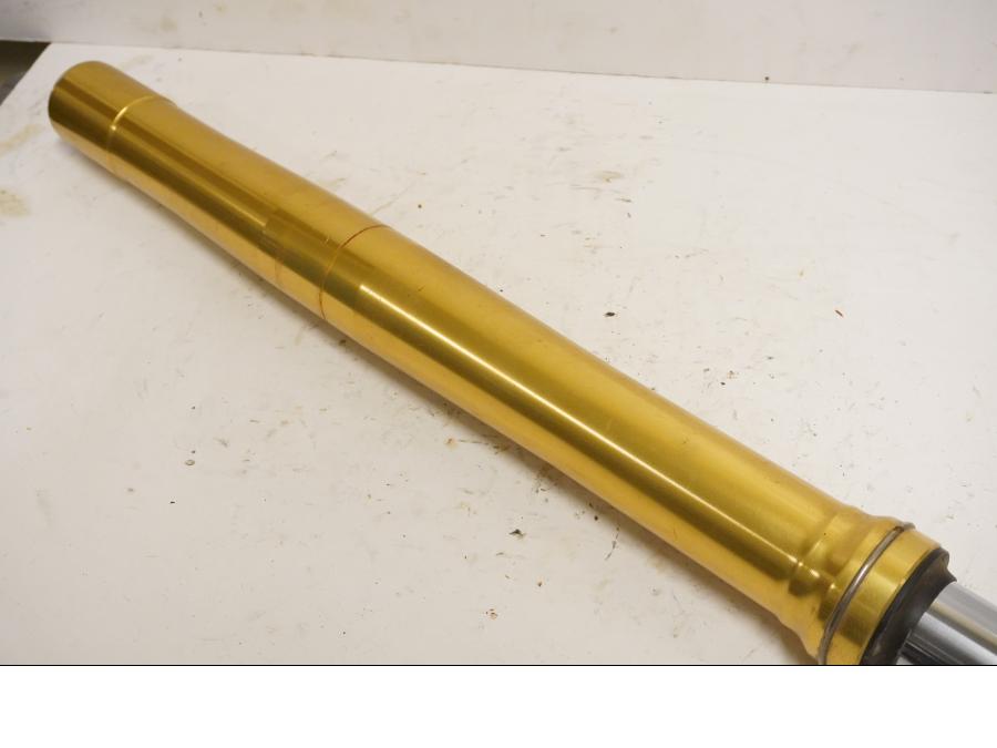 Vänster sida på Gaffelben från en Honda CRF 250 -2013 motorcykel.