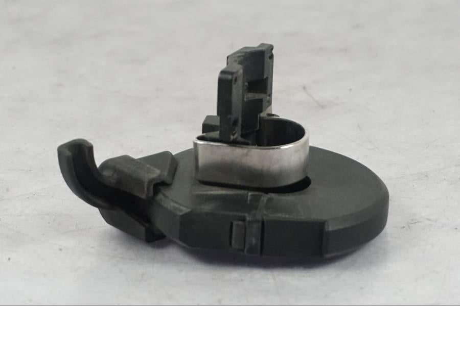 Höger sida på Gasklo från en BMW R 1200 R -2007 motorcykel.