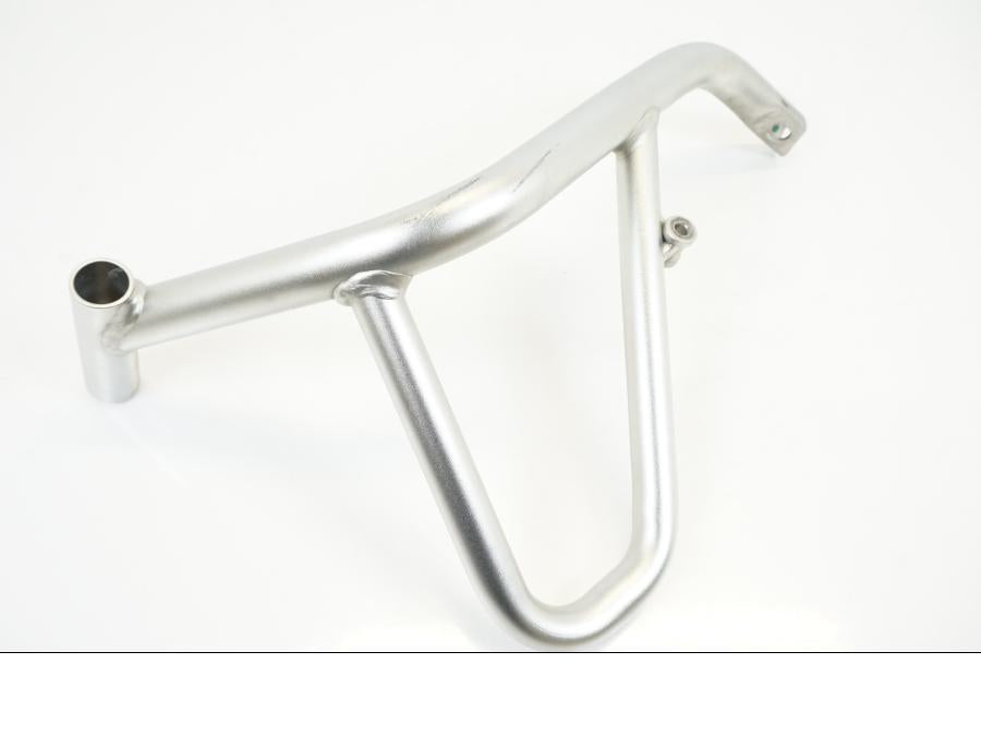 Framsidan på Motorskyddsbåge från en BMW R 1200 GS -2017 motorcykel.