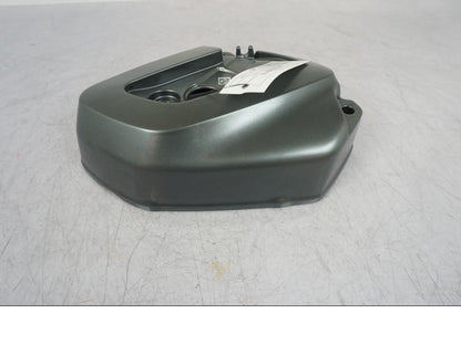 Höger sida på Ventilkåpa från en BMW R 1250 GS -2023 motorcykel.