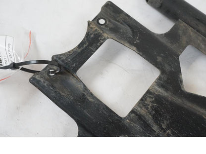 Extrabild3 på Hasplåt från en Suzuki VZR 1800 -2009 motorcykel.