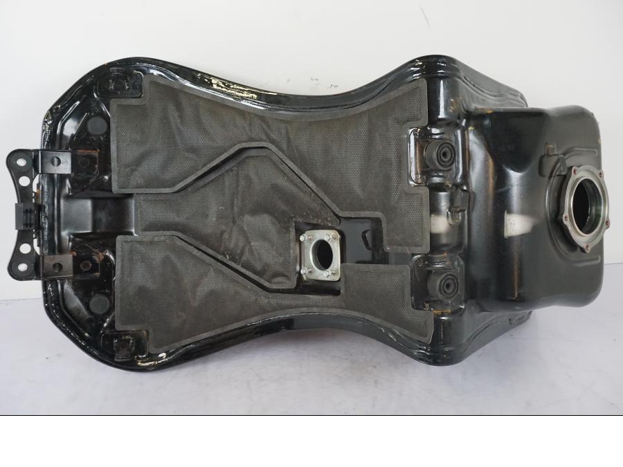 Extrabild6 på Bensintank från en Kawasaki ZZ-R 1400 -2009 motorcykel.