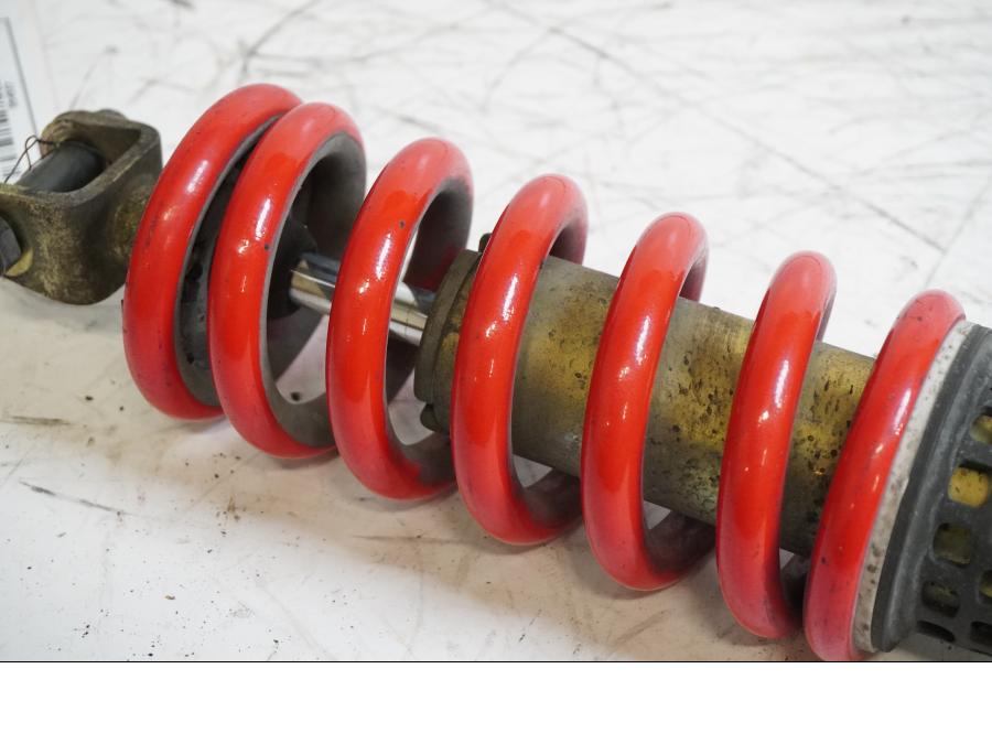 Höger sida på Stötdämpare från en Yamaha FZ-S 600 -1998 motorcykel.