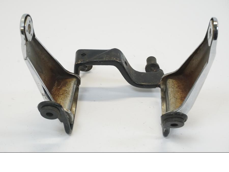 Snett uppifrån på Strålkastarfäste från en Honda CB 650 -1980 motorcykel.