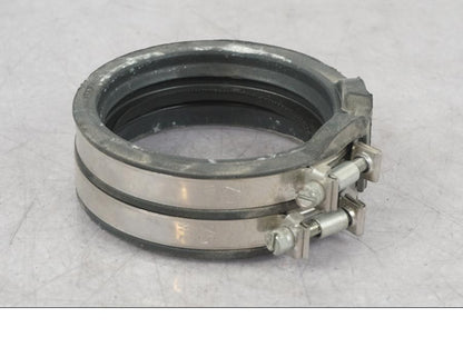 Baksidan på Insug från en KTM 1290 Super Adventure R -2018 motorcykel.