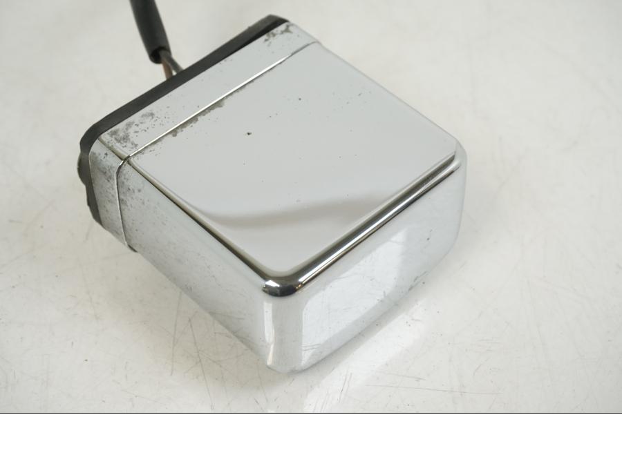 Höger sida på Skyltbelysning från en Suzuki VS 1400 -1999 motorcykel.