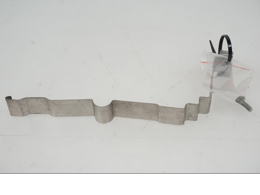 Framsidan på Batterihållare från en BMW R Ninet -2017 motorcykel.