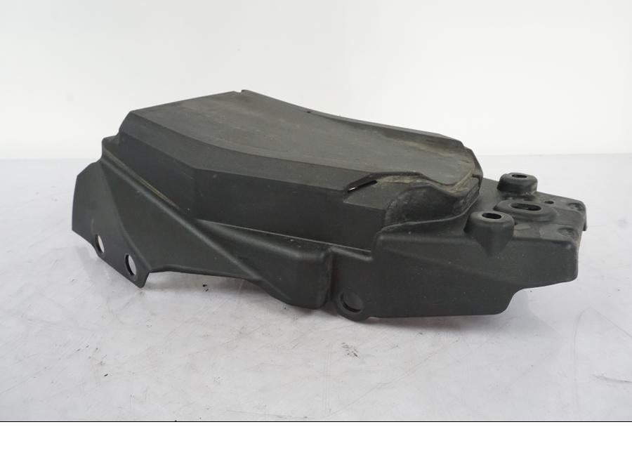 Extrabild3 på Undertail från en KTM 125 Duke -2017 motorcykel.