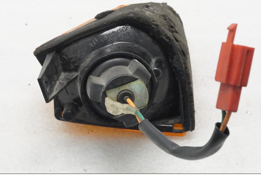 Baksidan på Blinkers från en Honda VFR 750 -1990 motorcykel.