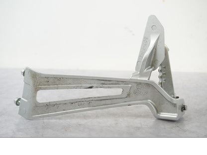 Snett uppifrån på Fotpinne från en Yamaha MT 125 -2017 motorcykel.