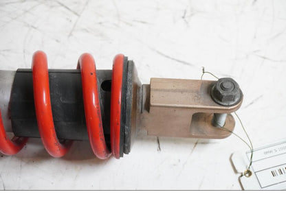 Vänster sida på Stötdämpare från en BMW S 1000 RR -2010 motorcykel.