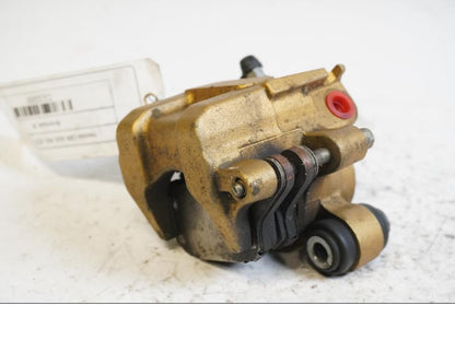 Baksidan på Bromsok från en Honda CBR 600 RR -2003 motorcykel.