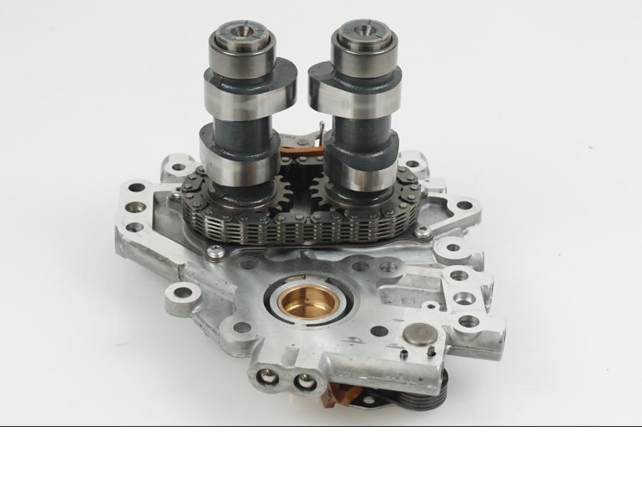 Höger sida på Kamaxel från en H-D Touring Road King FLHR/I -2000 motorcykel.