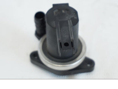 Höger sida på Luftburksventil från en BMW K 1600 -2015 motorcykel.