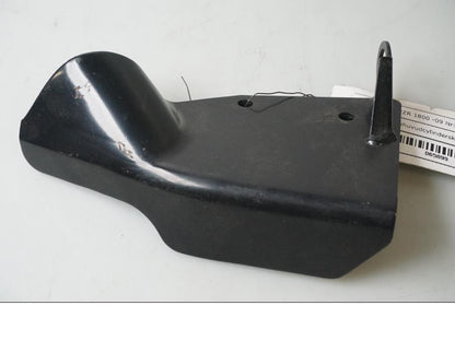 Baksidan på Bromshuvudcylinderskydd från en Suzuki M 1800 -2009 motorcykel.