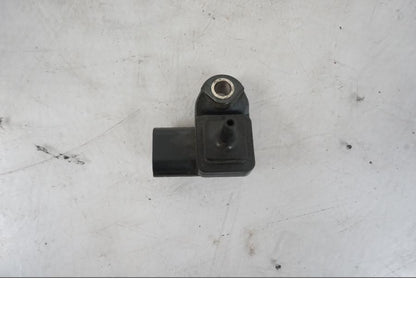 Baksidan på Mapsensor från en Suzuki GSX-R 1000 -2005 motorcykel.