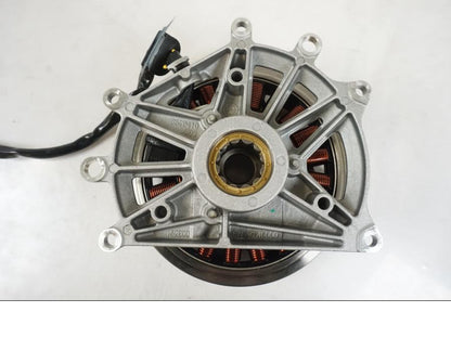 Extrabild2 på Generator från en BMW R 1250 GS -2021 motorcykel.