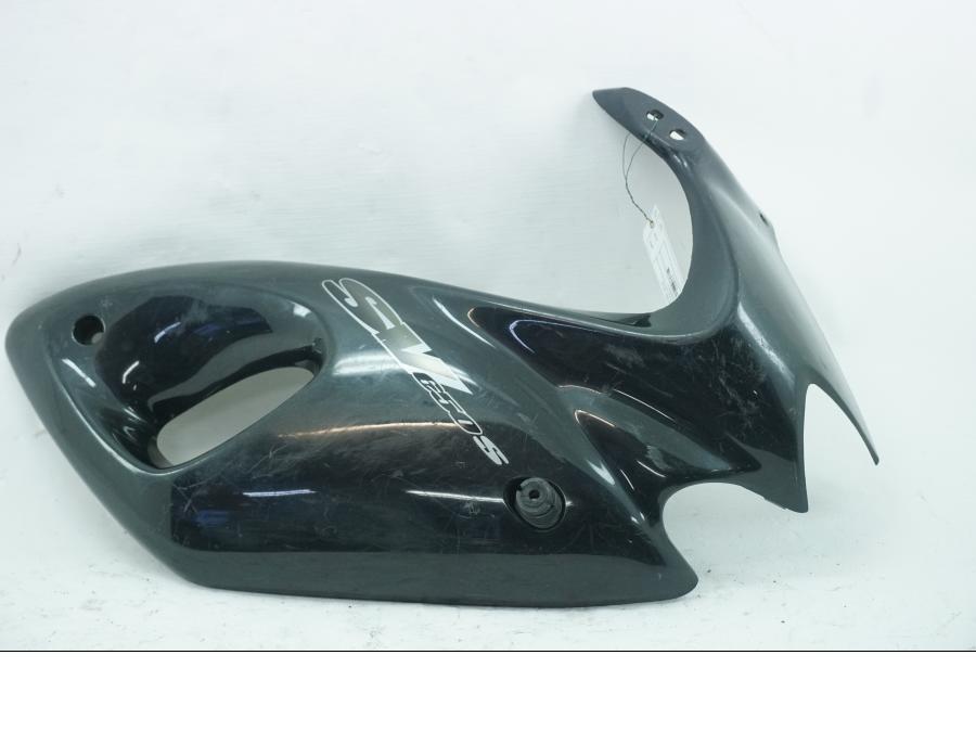 Framsidan på Sidkåpa från en Suzuki SV 650 -2001 motorcykel.