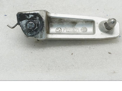 Baksidan på Fotpinne från en BMW F 800 R -2011 motorcykel.