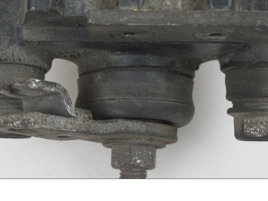 Höger sida på Bromsok från en Piaggio MP3 250 -2006 motorcykel.