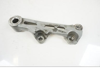 Framsidan på Bromsoksfäste från en Yamaha BT 1100 -2003 motorcykel.