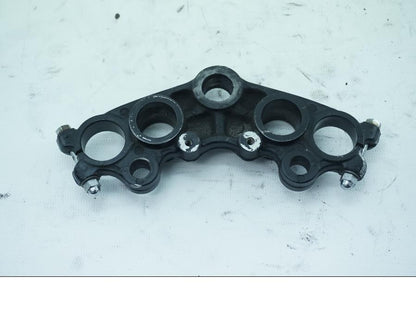 Baksidan på Gaffelkrona från en Yamaha SR 400 -1982 motorcykel.