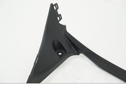 Baksidan på Trekanten från en Suzuki GSX 1300 R -2017 motorcykel.