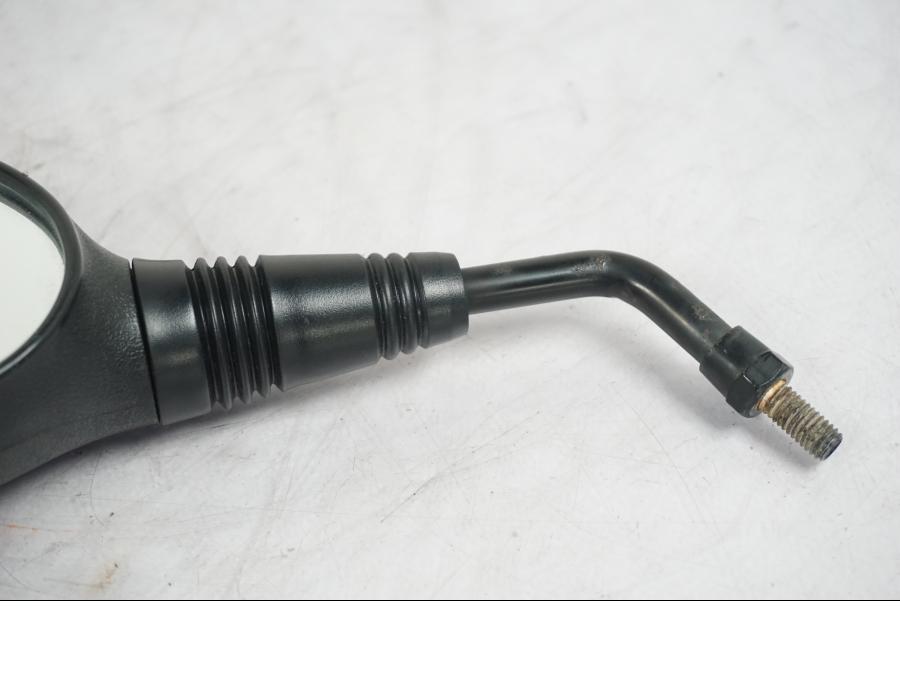 Höger sida på Backspegel från en Yamaha Aerox 4 -2019 moped.