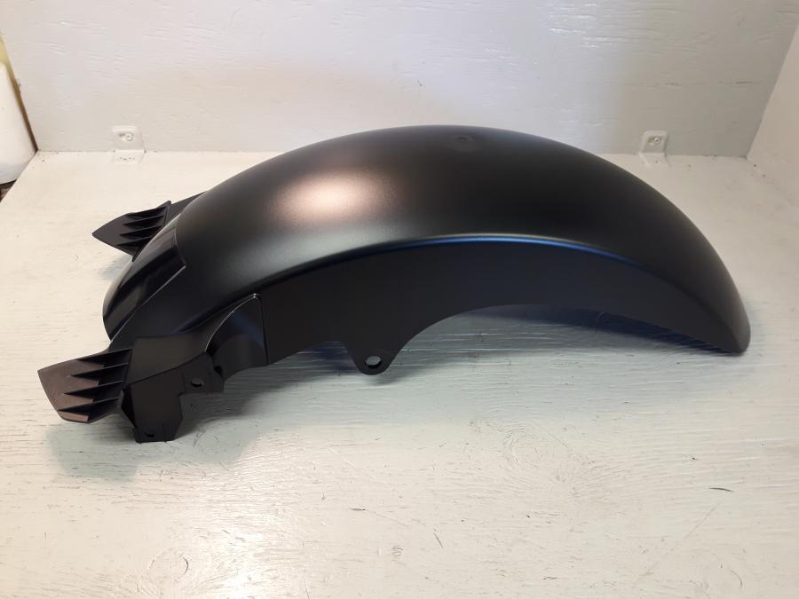 Framsidan på Framskärm från en Yamaha T-MAX -2014 motorcykel.