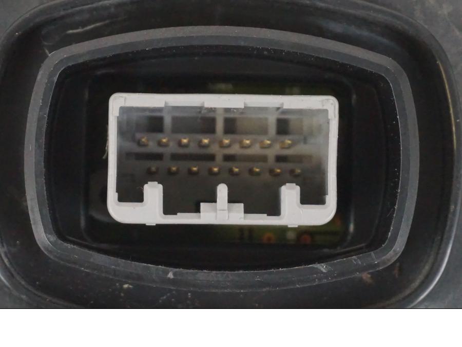 Extrabild2 på Instrumentpanel från en Kawasaki ER-6F -2010 motorcykel.