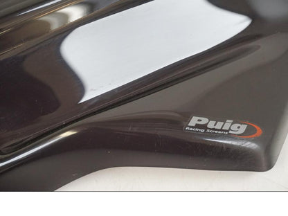 Baksidan på Vindruta från en Kawasaki ER-6F -2016 motorcykel.