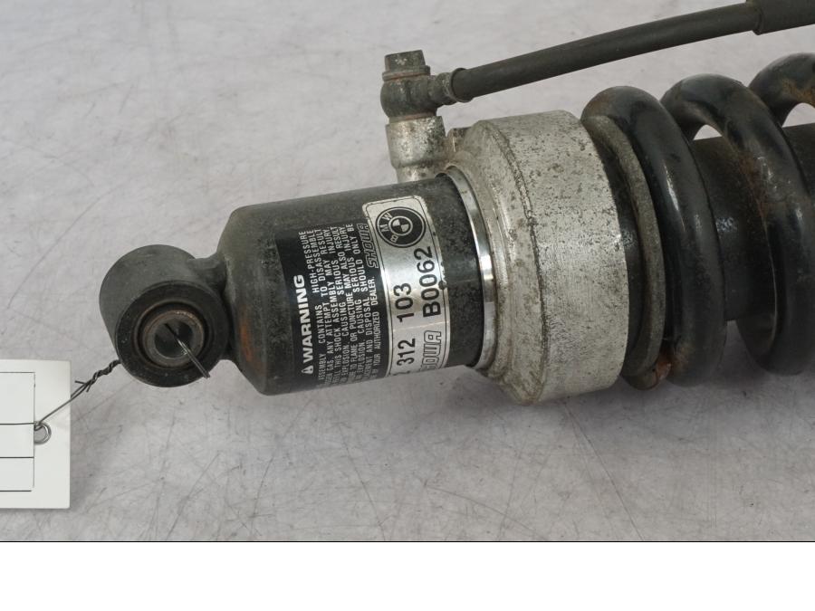 Vänster sida på Stötdämpare från en BMW R 1100 GS -1998 motorcykel.