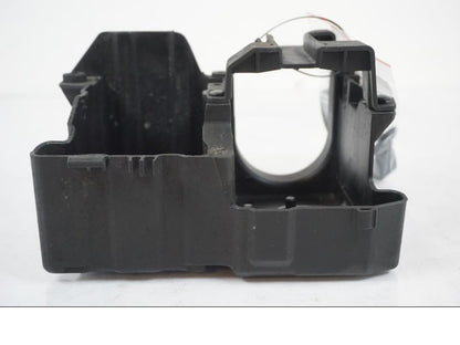 Höger sida på Batterihållare från en BMW F 650 CS -2002 motorcykel.