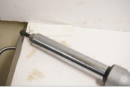 Vänster sida på Gaffelben från en BMW R 1150 RT -2003 motorcykel.