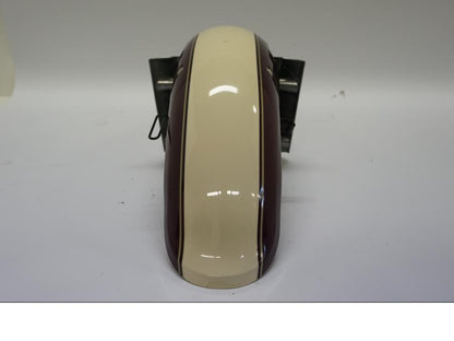 Höger sida på Framskärm från en Suzuki VZ 800 -1998 motorcykel.
