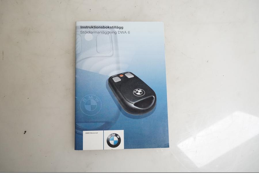 Framsidan på Instruktionsbok från en BMW K 1200 S -2007 motorcykel.