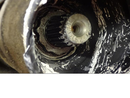 Vänster sida på Slutväxel från en BMW R 1200 GSA -2014 motorcykel.