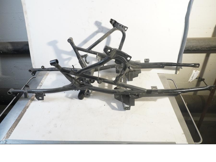 Baksidan på Bakram från en BMW R 1100 RT -2000 motorcykel.