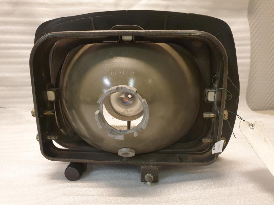 Snett nerifrån på Strålkastare från en Suzuki GSX 750 -1984 motorcykel.