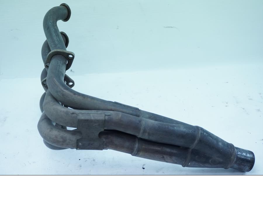 Höger sida på Grenrör från en Kawasaki ZX-6R -2004 motorcykel.