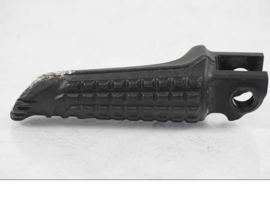 Extrabild1 på Fotpinne från en KTM 1290 Super Duke R EVO -2023 motorcykel.