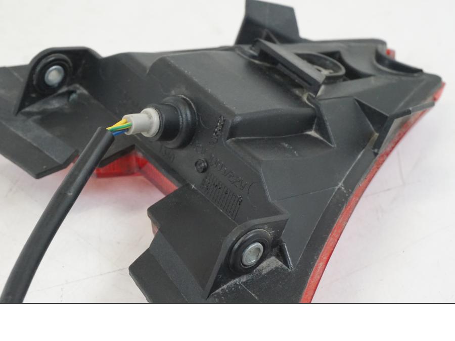 Extrabild2 på Baklampa från en Aprilia Tuono V4R -2011 motorcykel.