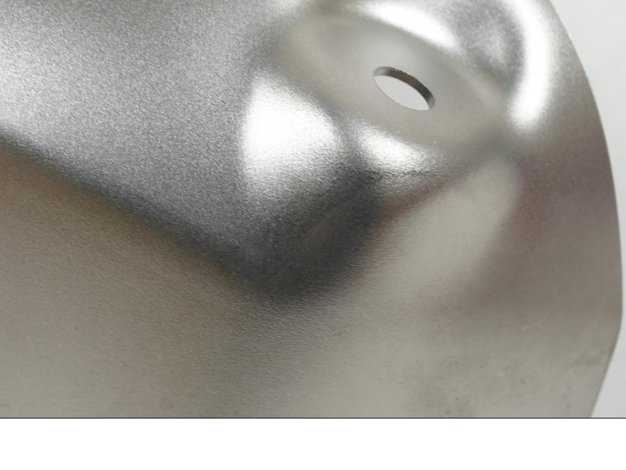 Vänster sida på Ventilkåpskydd från en BMW R 1200 GS -2018 motorcykel.